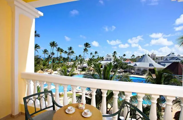 Luxury Bahia Principe Esmeralda All Inclusive suite balcon view hotel